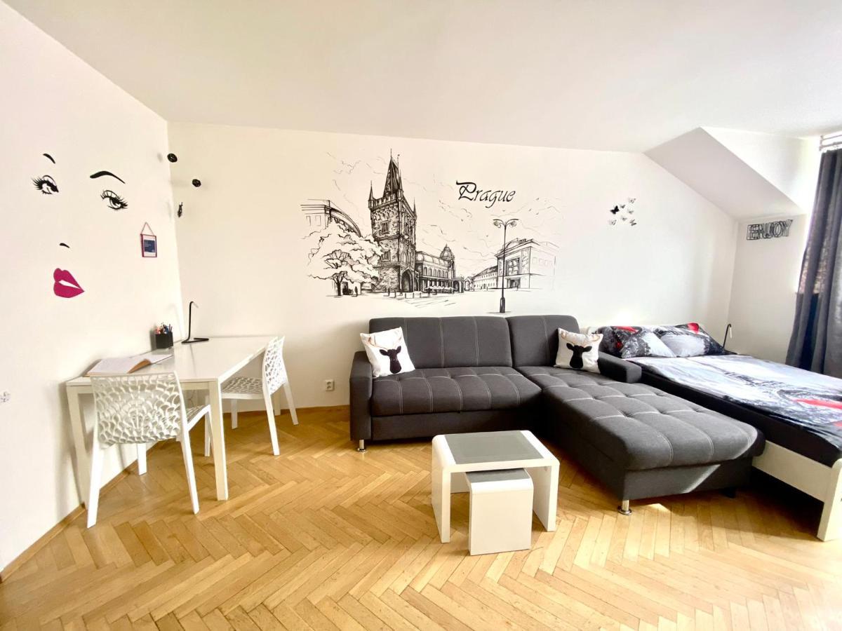 Fantastic Apartment In The City Center Prága Kültér fotó