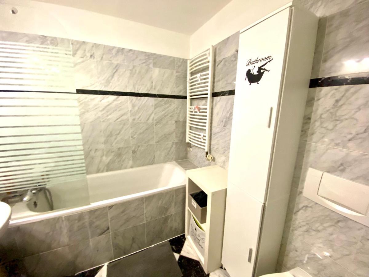 Fantastic Apartment In The City Center Prága Kültér fotó
