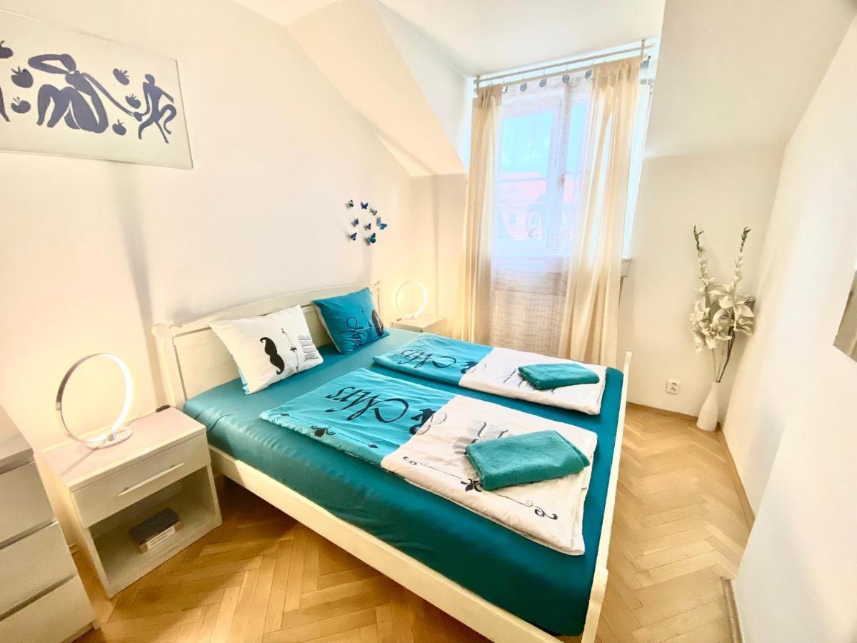 Fantastic Apartment In The City Center Prága Kültér fotó